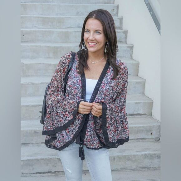 Free People Lola Ditsy Floral Print Kimono Flowy Top, Size Medium NWT - Picture 14 of 14